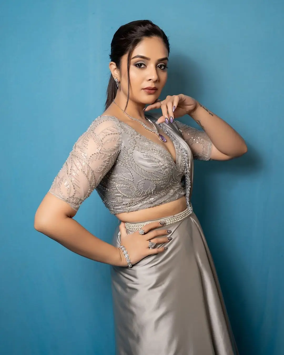 Maa TV Actress Sreemukhi in Traditional Blue Saree Blouse